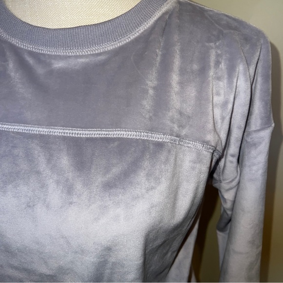 Zella Lavender Fleece Girls Size L 10/12 Crop Top Sweater - Picture 9 of 10